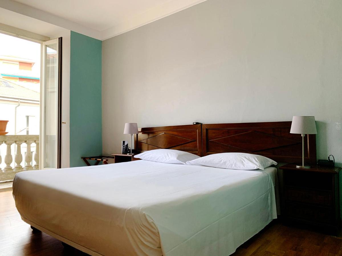 Albergo Bologna วาเรเซ ภายนอก รูปภาพ