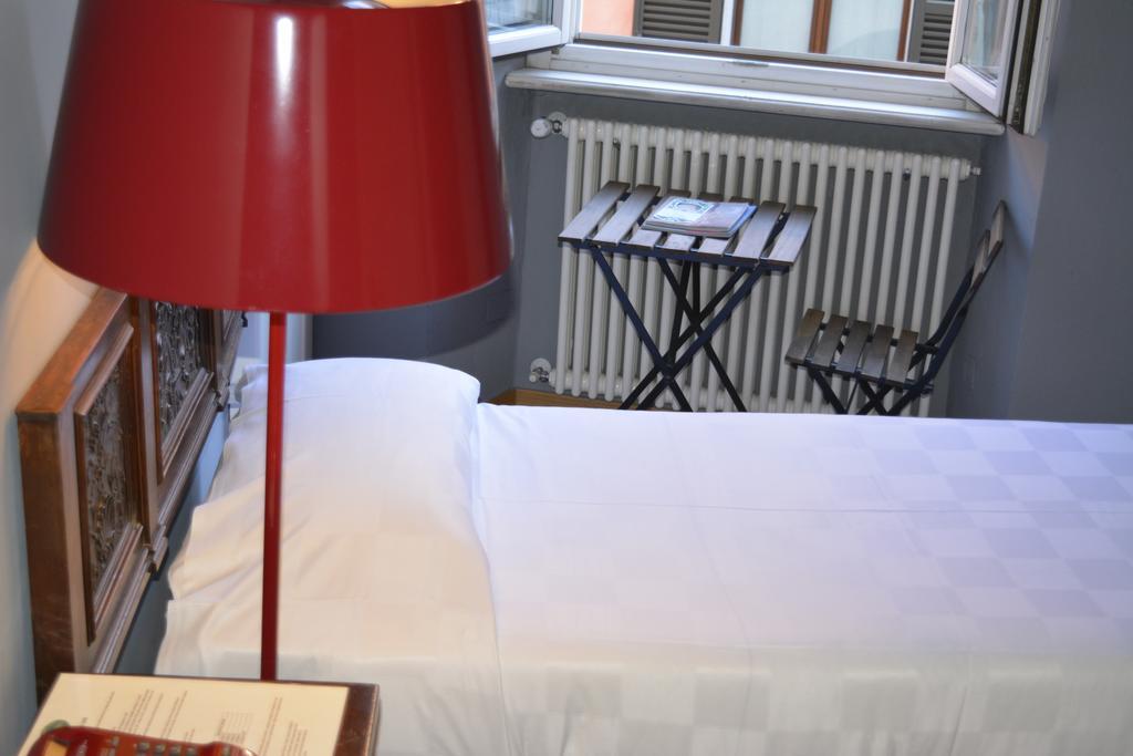 Albergo Bologna วาเรเซ ภายนอก รูปภาพ