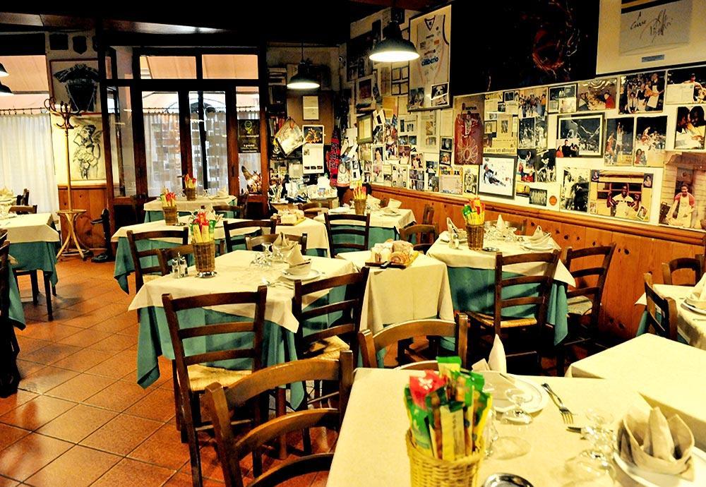 Albergo Bologna วาเรเซ ภายนอก รูปภาพ