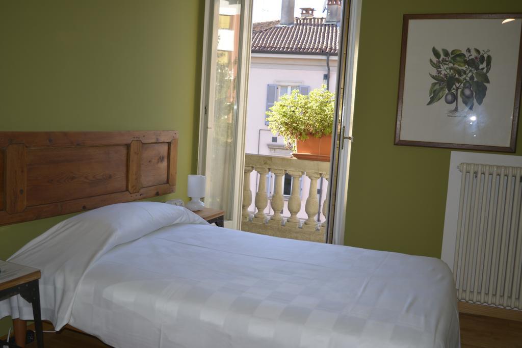 Albergo Bologna วาเรเซ ภายนอก รูปภาพ