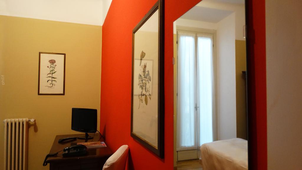 Albergo Bologna วาเรเซ ภายนอก รูปภาพ