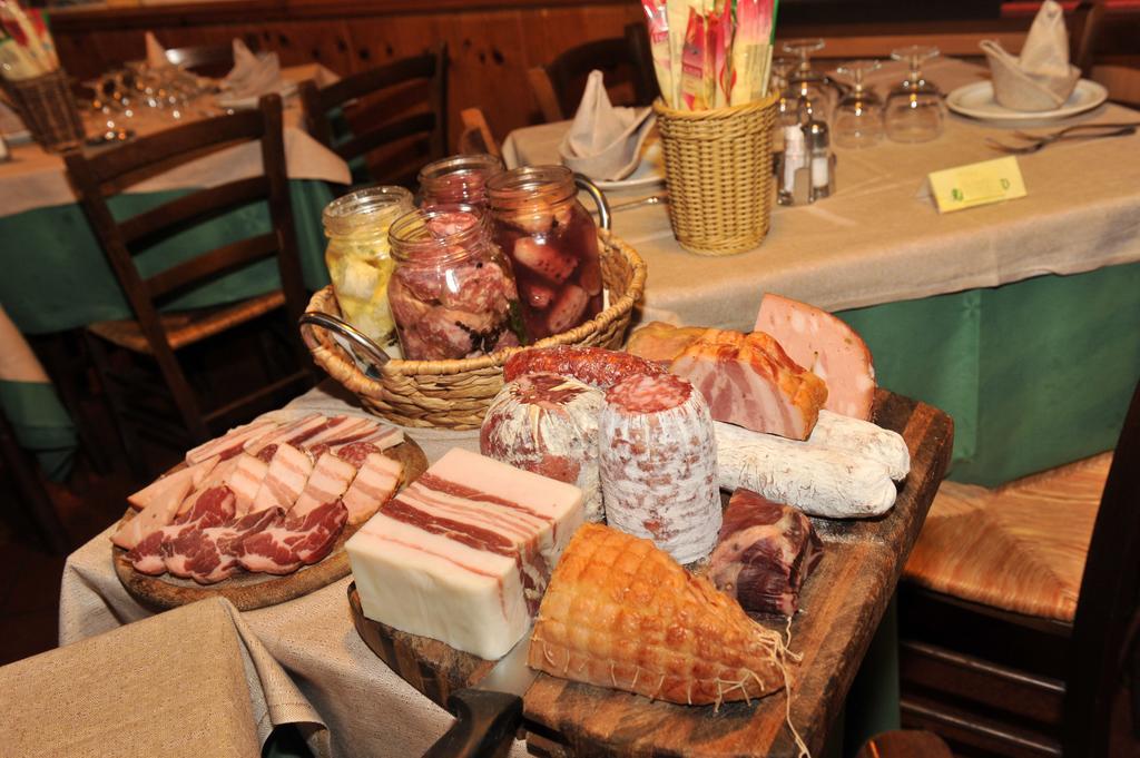 Albergo Bologna วาเรเซ ภายนอก รูปภาพ